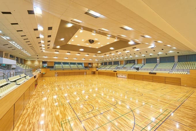 越谷市立総合体育館の画像